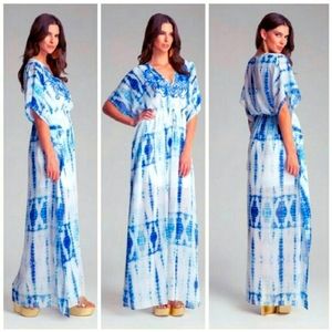 Bebe blue and white kimono style dress